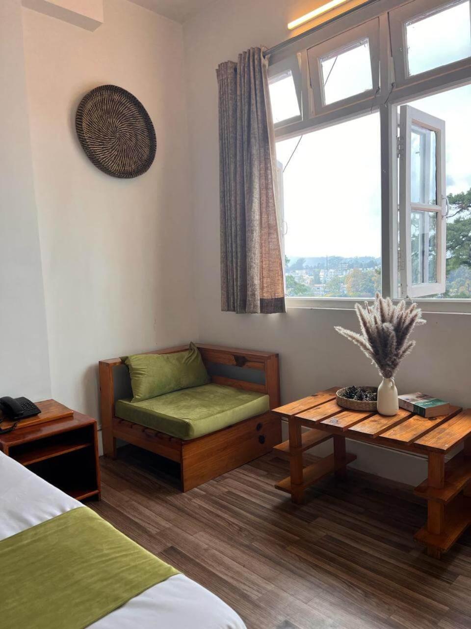 The Living Roof Hotel Shillong Eksteriør billede