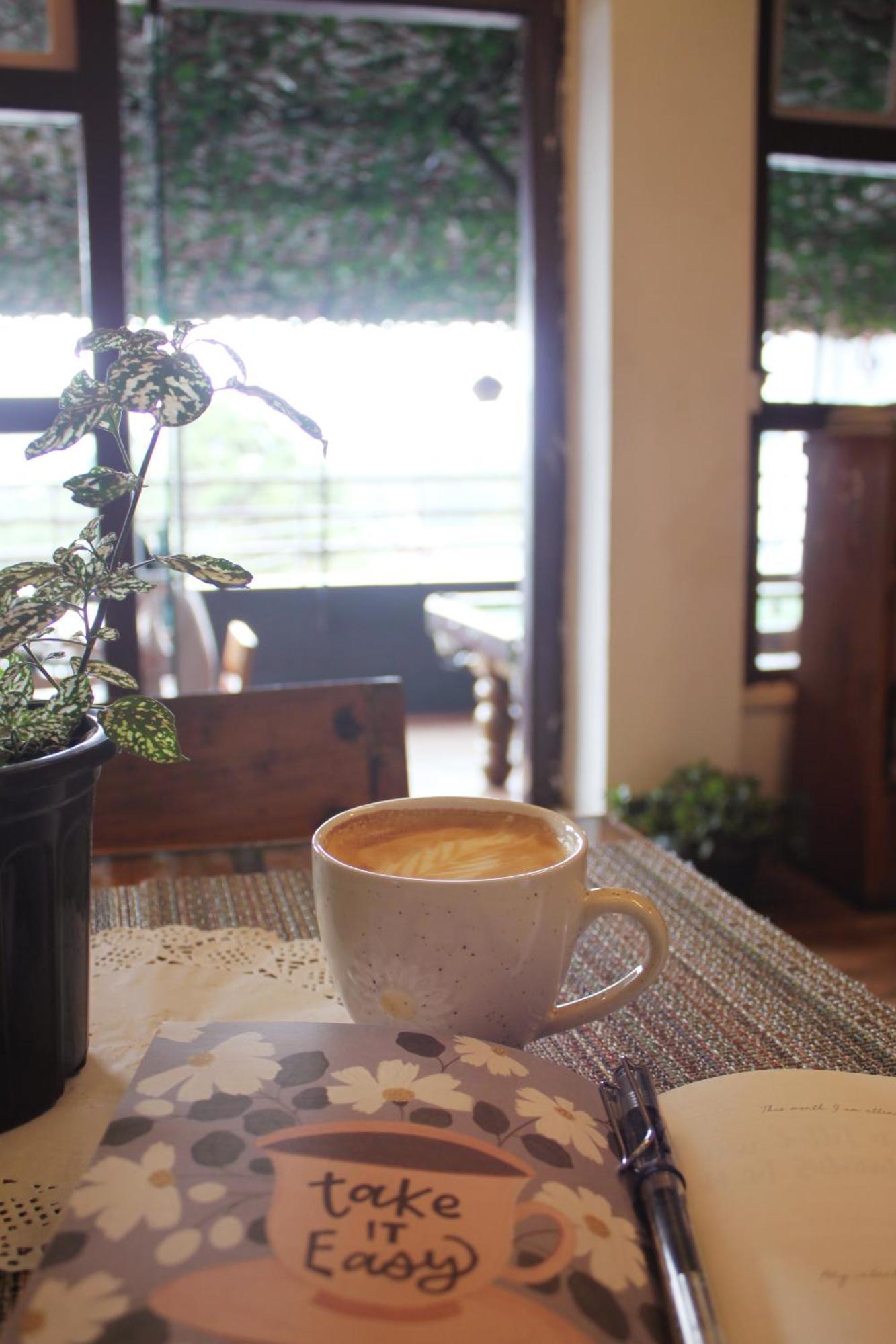The Living Roof Hotel Shillong Eksteriør billede